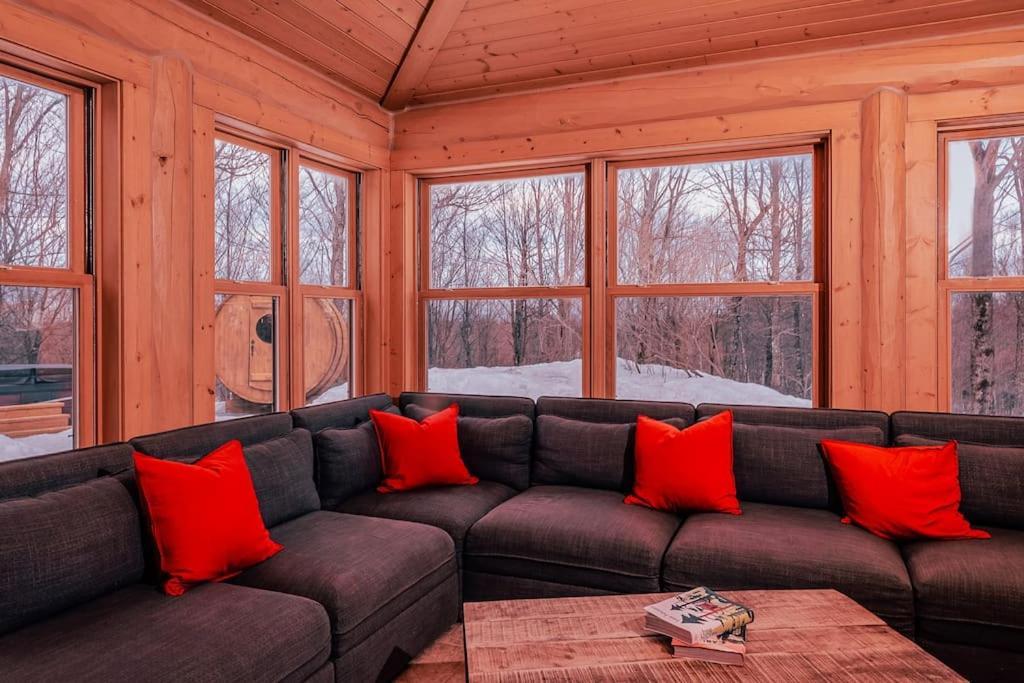Private Hot Tub Sauna Ski Indoor Pool Nyctale Mille-Isles Εξωτερικό φωτογραφία